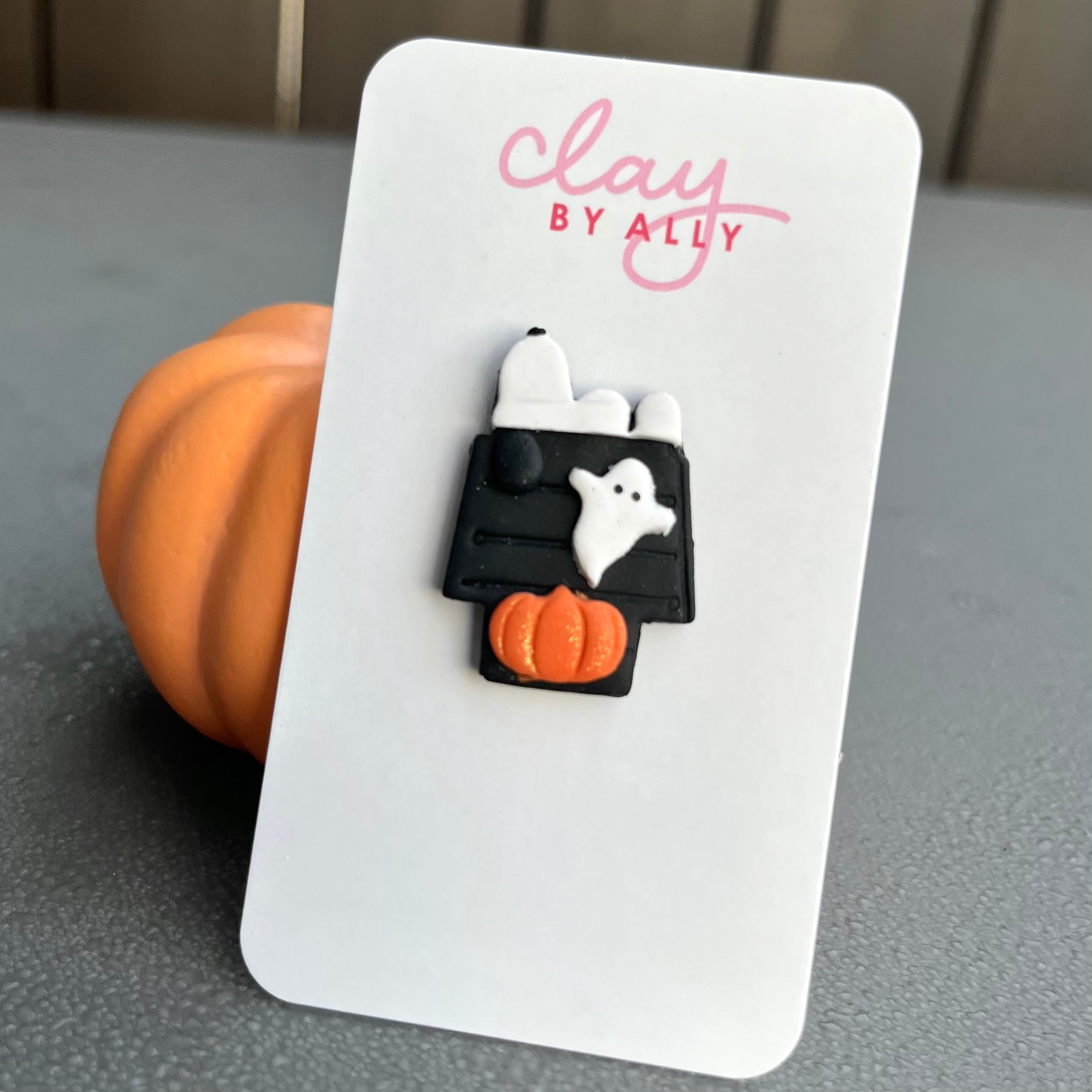 Halloween doghouse pin